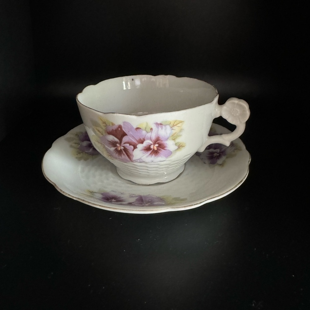 Victorian Johann Seltman Vohenstrass Barvarian Pansy pattern